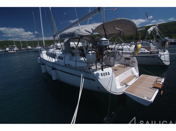 Bavaria 37 Cruiser - Yacht Charter Sailica