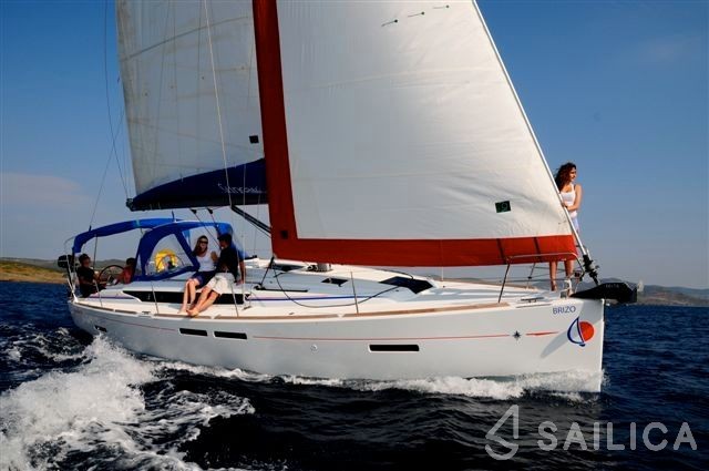 Sun Odyssey 409 - Yacht Charter Sailica