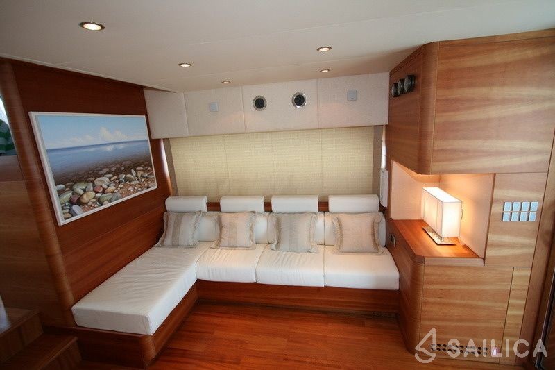 Aicon 66 - Yacht Charter Sailica