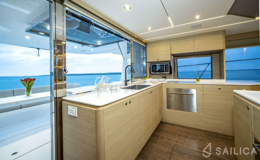 Aquila 54 - Photo #39 Aquila 54 - Yacht Charter Sailica