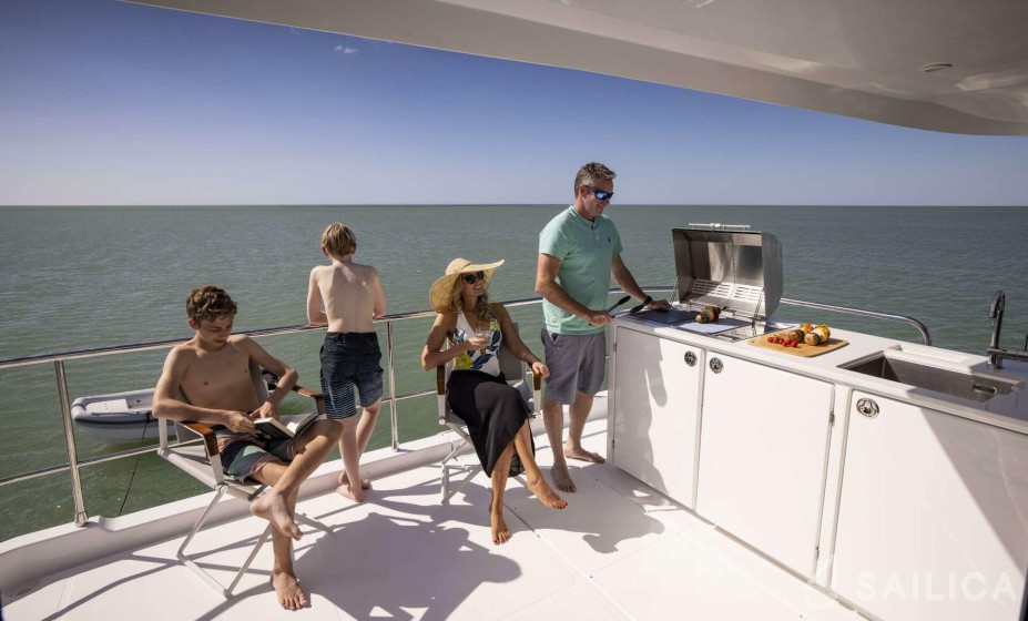 Aquila 54 - Photo #36 Aquila 54 - Yacht Charter Sailica