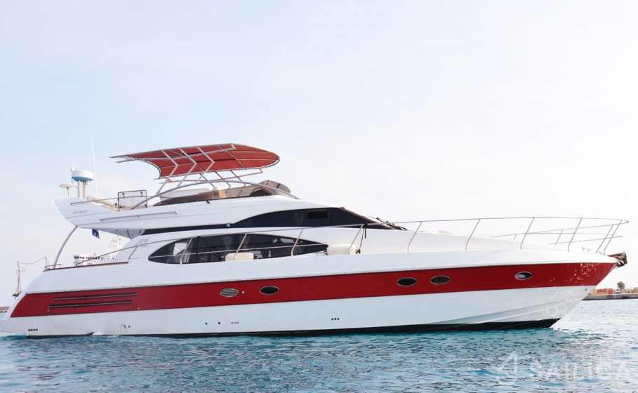 Azimut 2000 - Yacht Charter Sailica