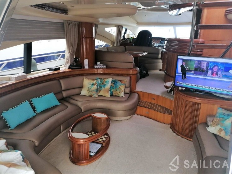 Azimut 68 - Yacht Charter Sailica