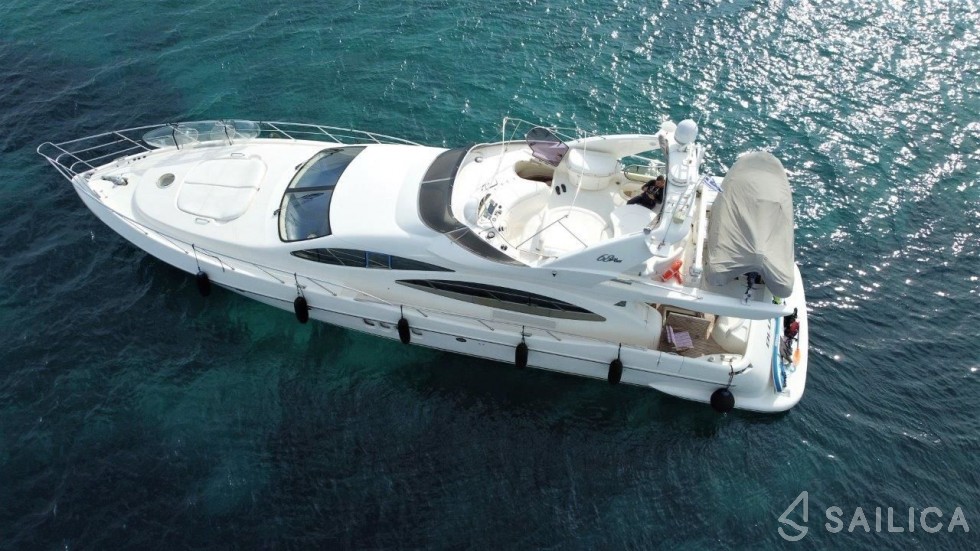 Azimut 68 - Yacht Charter Sailica