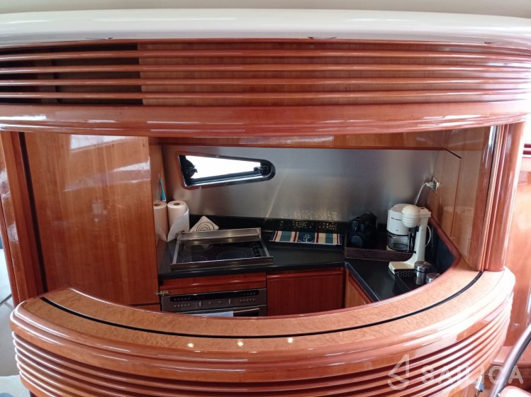 Azimut 68 - Yacht Charter Sailica