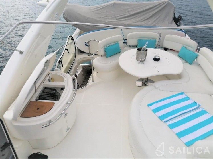 Azimut 68 - Yacht Charter Sailica