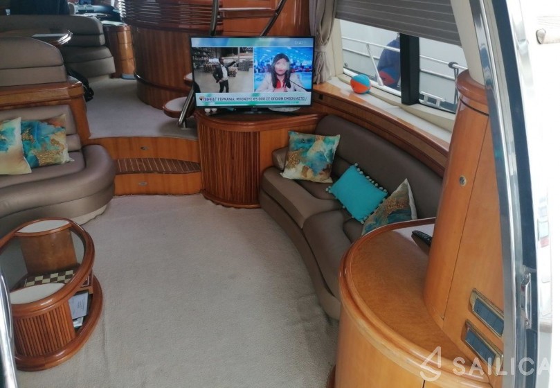 Azimut 68 - Yacht Charter Sailica