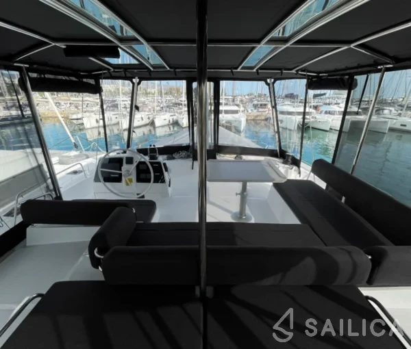 Bali 4.6 - Yacht Charter Sailica
