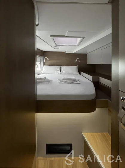 Bali 4.6 - Yacht Charter Sailica