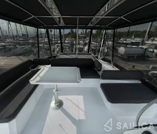 Bali 4.6 - Yacht Charter Sailica