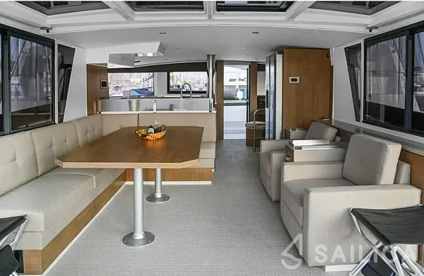 Bali 4.6 - Yacht Charter Sailica