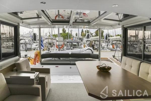 Bali 4.6 - Yacht Charter Sailica