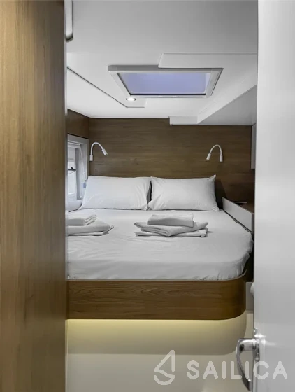 Bali 4.6 - Yacht Charter Sailica