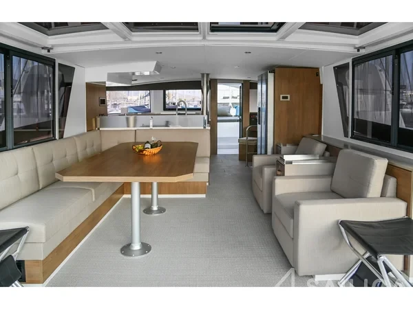Bali 4.6 - Yacht Charter Sailica
