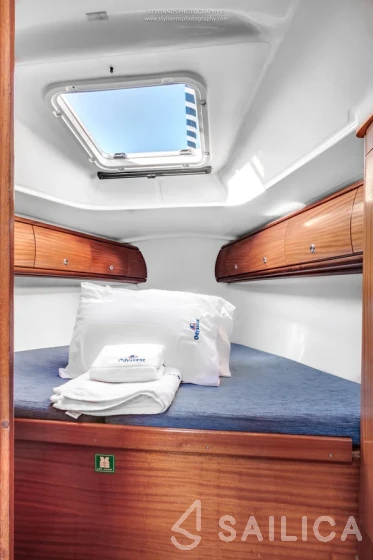 Bavaria 32 - Yacht Charter Sailica