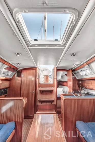 Bavaria 32 - Yacht Charter Sailica