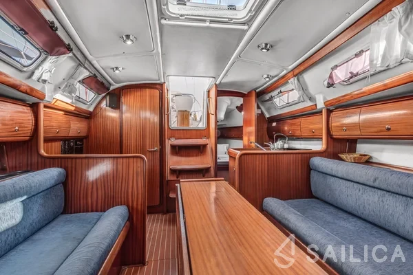 Bavaria 32 - Yacht Charter Sailica