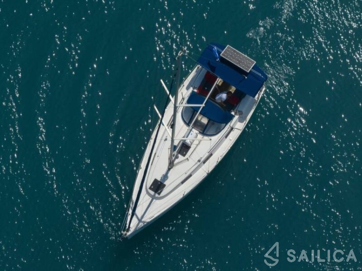 Bavaria 32 Cruiser - Yacht Charter Sailica