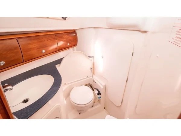 Bavaria 32 Cruiser - Yacht Charter Sailica