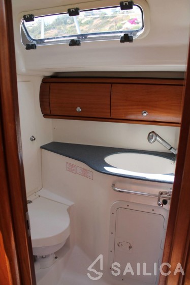 Bavaria 44 - Yacht Charter Sailica