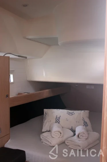 Bavaria 46 Cruiser - Yacht Charter Sailica