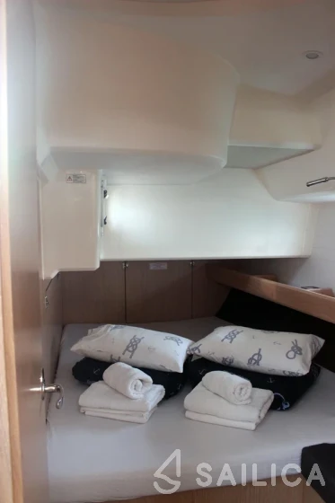 Bavaria 46 Cruiser - Yacht Charter Sailica