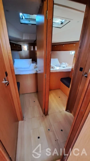 Bavaria 46 Cruiser - Yacht Charter Sailica