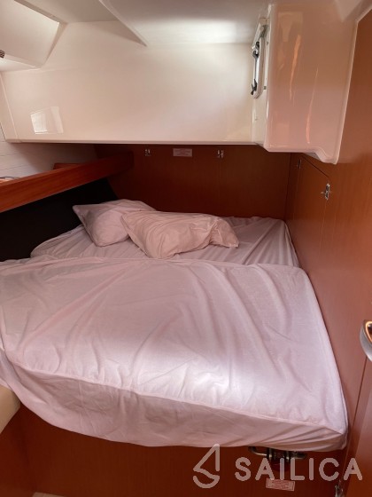 Bavaria Cruiser 46 - 4 cab. - Yacht Charter Sailica