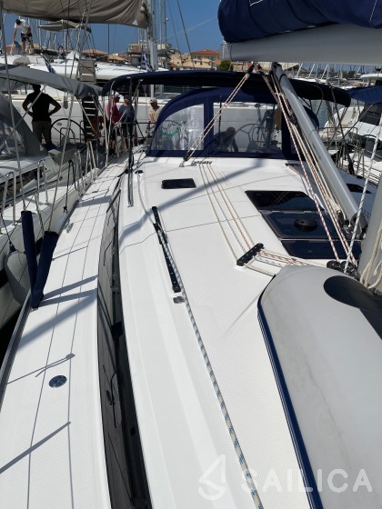 Bavaria Cruiser 46 - 4 cab. - Yacht Charter Sailica