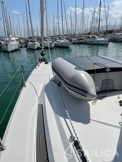 Bavaria Cruiser 46 - 4 cab. - Yacht Charter Sailica