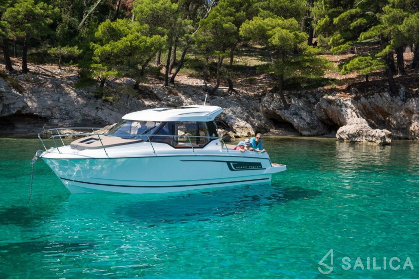 Merry Fisher 795 - Yacht Charter Sailica