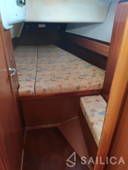 Bavaria 42 - Yacht Charter Sailica