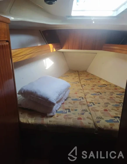 Bavaria 42 - Yacht Charter Sailica