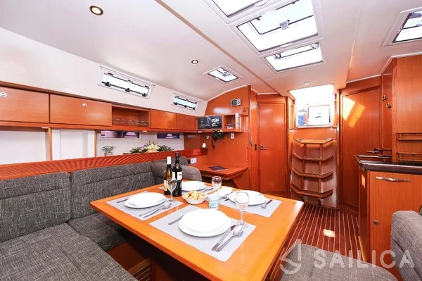 Bavaria 45 Cruiser - Yacht Charter Sailica