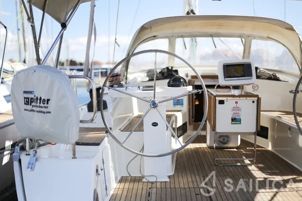 Bavaria 45 Cruiser - Yacht Charter Sailica