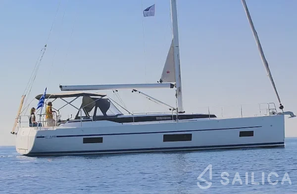 Bavaria C45 - Yacht Charter Sailica