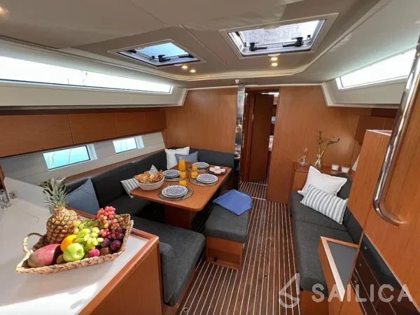 Bavaria C45 - Yacht Charter Sailica