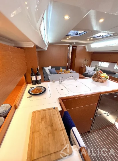 Bavaria C45 - Yacht Charter Sailica