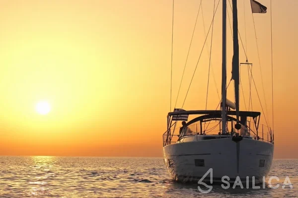 Bavaria C45 - Yacht Charter Sailica
