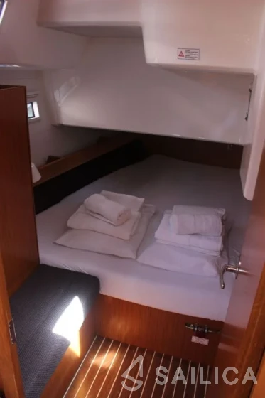 Bavaria 41 Cruiser - Yacht Charter Sailica
