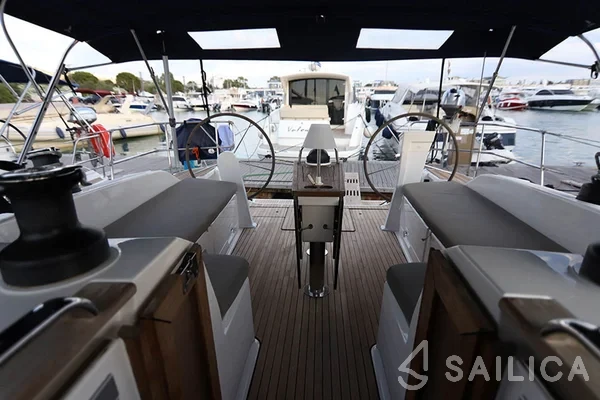 Bavaria 51 Cruiser - Yacht Charter Sailica