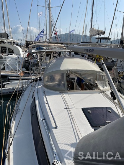 Bavaria 33 Cruiser - Yacht Charter Sailica