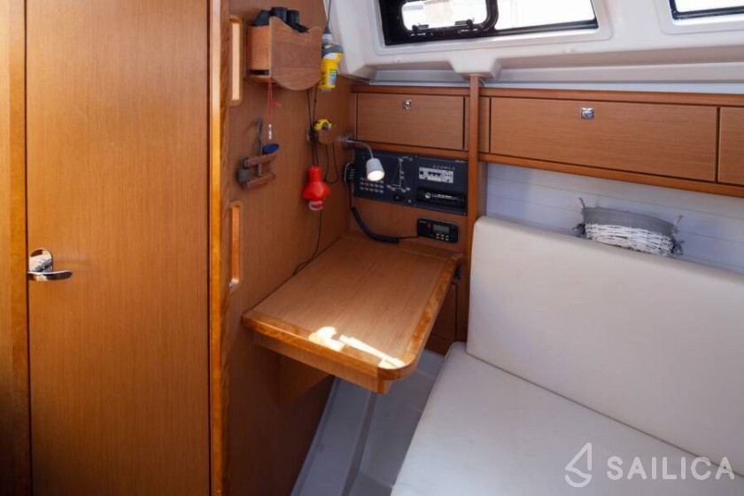 Bavaria 33 Cruiser - Yacht Charter Sailica