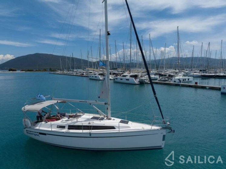 Bavaria 33 Cruiser - Yacht Charter Sailica