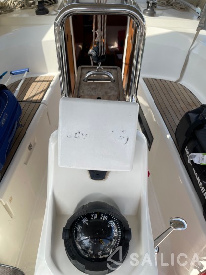 Bavaria 33 Cruiser - Yacht Charter Sailica