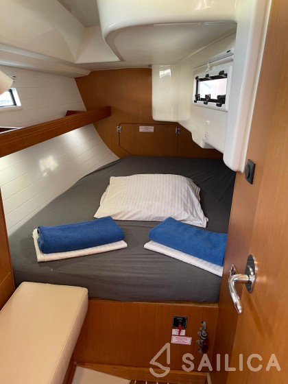 Bavaria 33 Cruiser - Yacht Charter Sailica