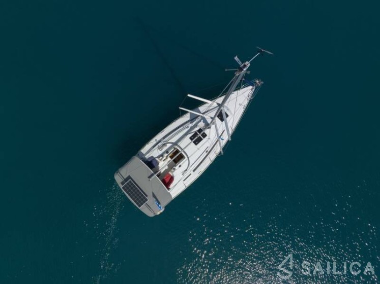 Bavaria 33 Cruiser - Yacht Charter Sailica