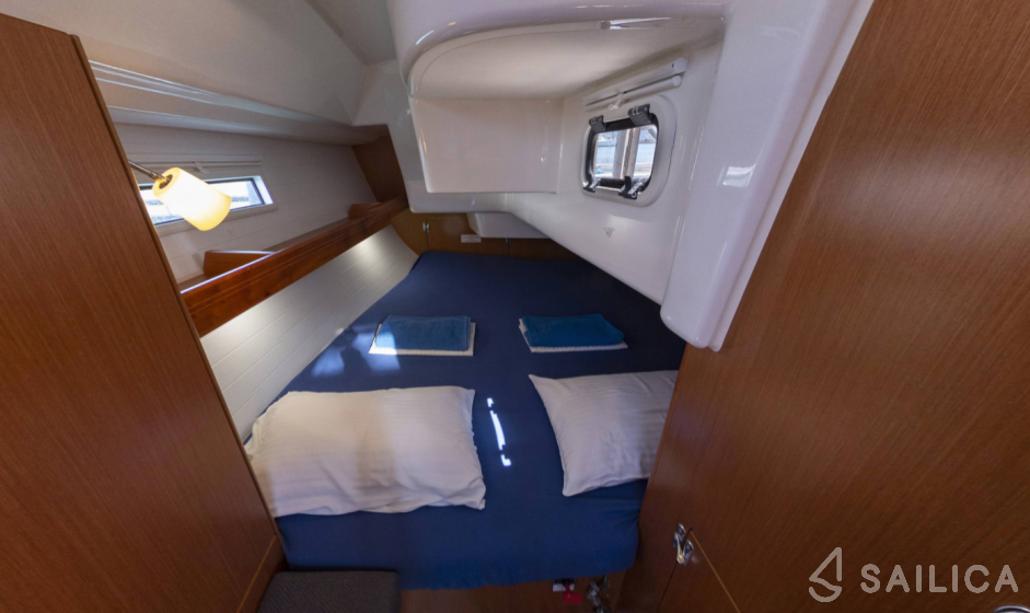 Bavaria 34 Cruiser - Yacht Charter Sailica