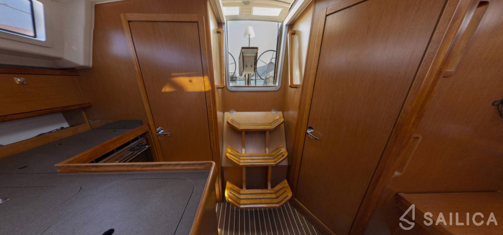 Bavaria 34 Cruiser - Yacht Charter Sailica