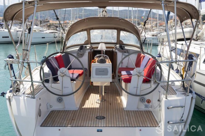 Bavaria 34 Cruiser - Yacht Charter Sailica